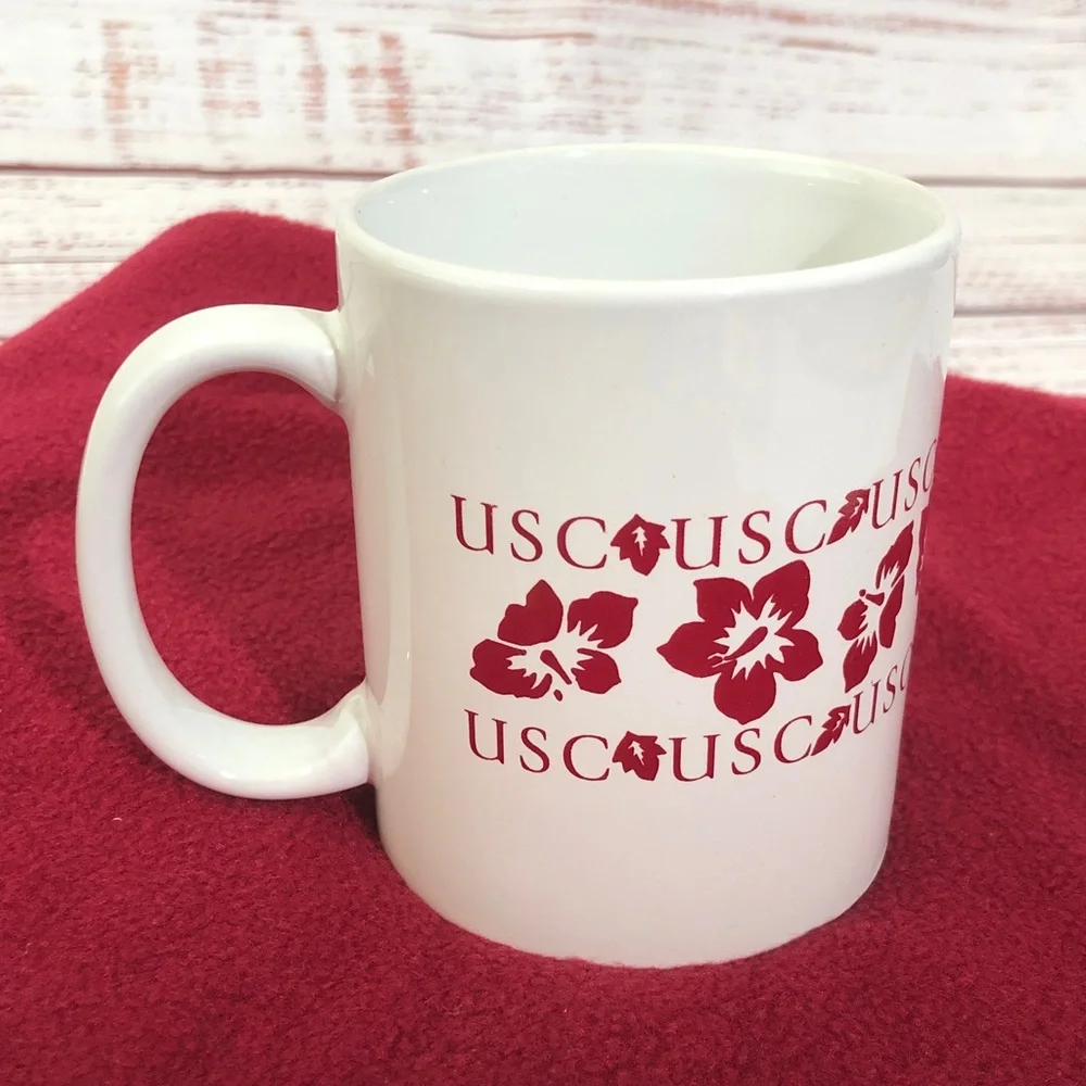 USC Trojans Fan Collectible Bundle 2 keychains, football pins,mug, blanket ticke - Picture 6 of 16
